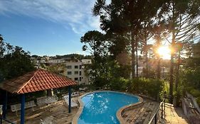 Apartamento aconchegante em condomínio encantador.